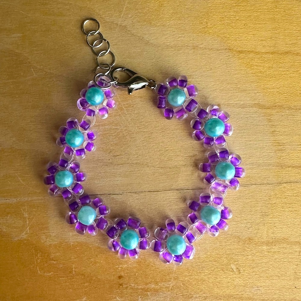 Purple and Blue Floral Beaded Bracelet with Silver Accents